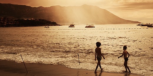 10 Reasons Why Teenagers Use Drugs