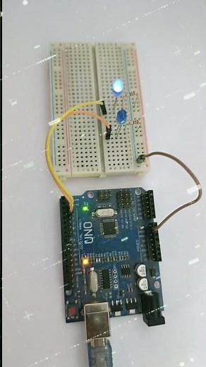 !!! CONTROL LEDS WITHOUT delay() WITH ARDUINO !!! #viralshort #arduino #arduinoproject