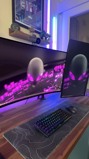 ALIENWARE on Instagram: "Where would you put a new monitor? 👀 ft. the new Dual Resolution AW2725QF, available September 12th 🖥️"