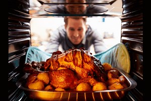 Poison Control Center Tips on Preventing Illness This Holiday Season