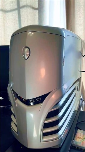 World of Warcraft on my retro Alienware PC setup #wowclassic #retrogaming #worldofwarcraft #mmorpg