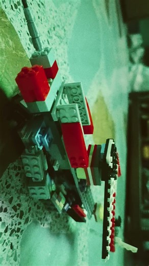 la transformación de blacklout Transformers 2007 de legó