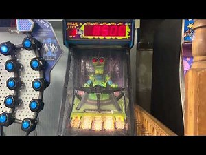 ice 2004 Dunk n’ Alien arcade at Fun World