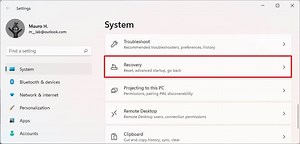 How to Reinstall Windows 11 Without Losing Data [4 Ways]