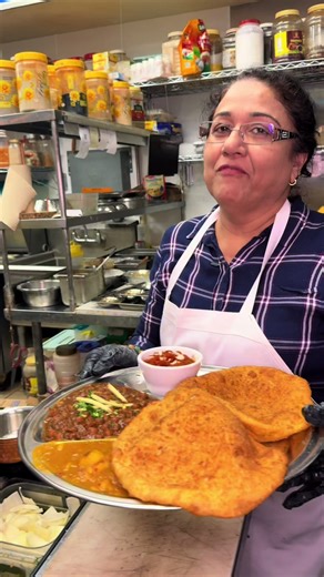 Paneer Stuffed Cholle Bhature, Longi Subzi, Halwa Masala Chai ☕️ $14.99/- Price match with all Uber eats or skip Deals from store for pickup availabile Veg Platter $22/- Non Veg Platter $25/- Kesar Thalli $12.99/- Mughlai Thali $14.99/- Saag & Makki(Free Lassi) $14.99/- Non Veg (Meat) Thali 14.99/- Veg Thali 12.99/- **All Thalis comes with complimentary Tea(Masala Chai worth $3.99/-) ** Patiala House Indian Restaurant 📍305 Royal W Drive@Patiala house (Williams Pkwy/Missisauaga Rd) 📞905-451-584