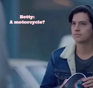 They’re the cutest🥺 comment you’re favourite bughead scene😍🐍 #riverdale #bughead #comment #cute #lovethem #fyp #foryou