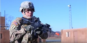 U.S military releases footage of "alien-like" 3rd arm prototype! (video) - ProtoThema English