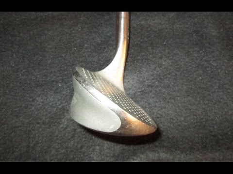 How to Use the Alien Sand Wedge Golf Club for Bunker Shots