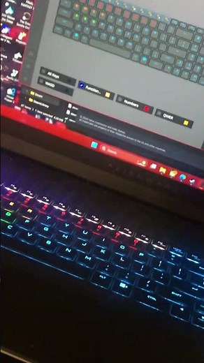 how to change color of Alienware keyboard easy!!