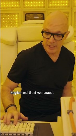 See how Alien: Earth recreated the iconic MU/TH/UR room from the original 1979 film #AlienEarthFX