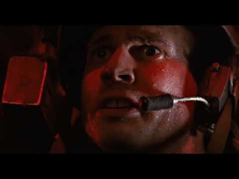 ALIENS 1986 Motion Detection Aliens Moving Through Ceiling Scene