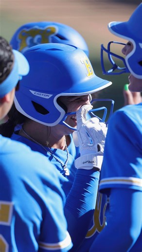 First career grand slam for @aleenaraegarcia! 💥 #GoBruins 🎥: Justin/Cal State Fullerton | UCLA Softball