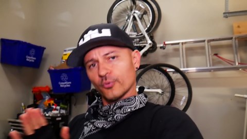 Box fort vs zombie swords | Death to box forts!