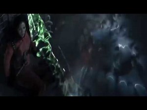 Iconic Alien vs Predator scene (2004)