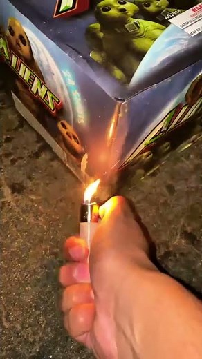 Aliens 24 shot firework