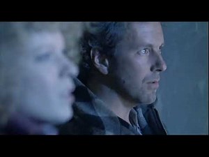 Aliens 1986 deleted scene derelict spacecraft Hadley's Hope facehugger