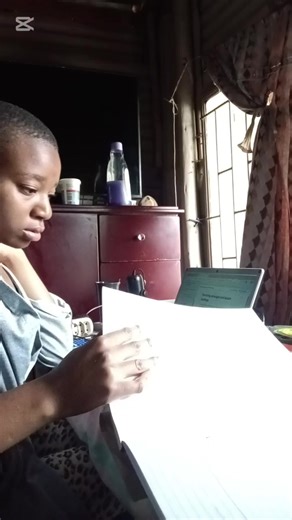 There's a discount for first lessons. And, If you're a complete beginner in python, I teach step by step ❤️ .Building my future one step at a time... even on the days I'm tired 😩. #dayinmylife #selfimprovement #pythonforbeginners #smallsteps #discipline