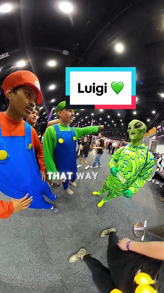 MARIO & LUIGI 😱 #alien #aliens #greenalien #marioandluigi