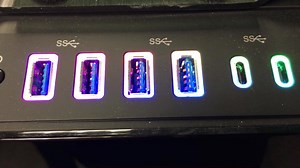 ‪You didn’t know you needed RGB USB ports.‬ And now you do. | Linus Tech Tips