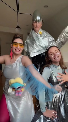 Exploring Futuristic Group Costume Ideas with an Alien Twist