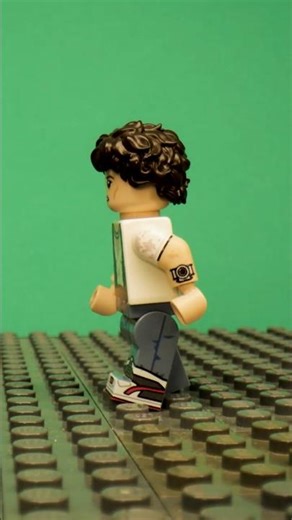 LEGO Ellen Ripley Walk Cycle Animation (colour and sfx fix)
