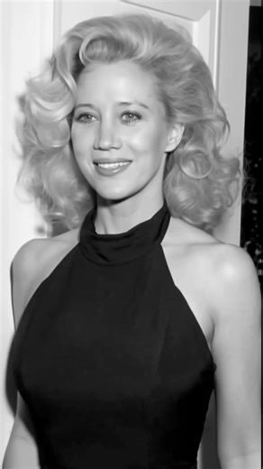 Sally Kirkland, the legendary Oscar-nominated actress known for films like Anna and JFK, has passed away at age 84 after entering hospice care. Her six-decade career also included iconic roles in Bruce Almighty, The Sting, and numerous television appearances. #sallykirkland #actor #movies #moviestars #actresses | Jeff Waters