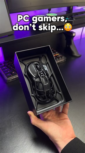 Tisa Travica-Kojadinovic | Alien mouse😳 . . . #gamingsetup #gamingcommunity #gamingvideos #pcgaming #gamingposts #pcsetup #gamingmouse #gravastarambassador... | Instagram