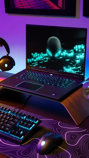 ALIENWARE on Instagram: "Fresh setup > anything else 🦾 ft. the Area-51 Desktop, Area-51 16 Laptop, AW2725Q, and the Alienware Pro Wireless Headset, Mouse, and Keyboard"